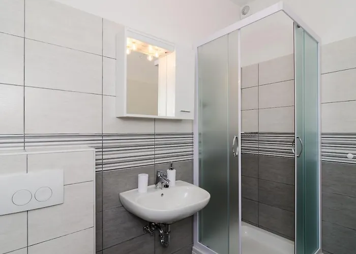 Cin&co * دوبروفينك